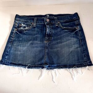 Seven for All Mankind Denim Jean Skirt Vintage Design Pockets Fringe Size 26 8